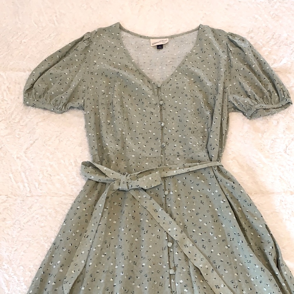 Floral green summer dress. Only worn once.